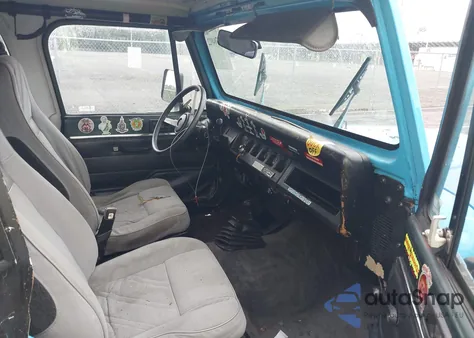 1995 Jeep Wrangler / Yj S/Rio Grande z USA, uszkodzony, nr VIN 1J4FY19P2SP204182